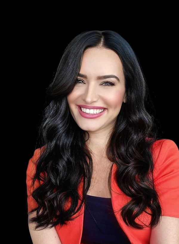 Esra-Uzer-Celik-2 Esra-Uzer-Celik-2