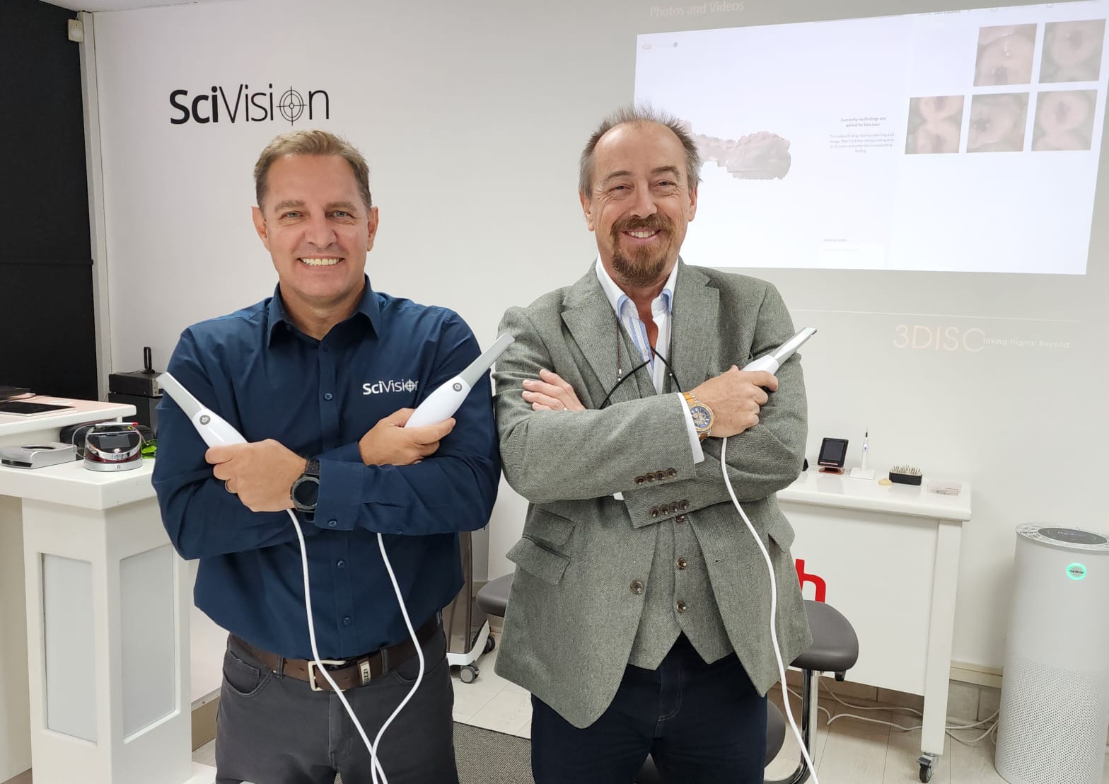 Peter Doubell and David Claridge Intra-Oral Scanners Peter Doubell and David Claridge Intra-Oral Scanners